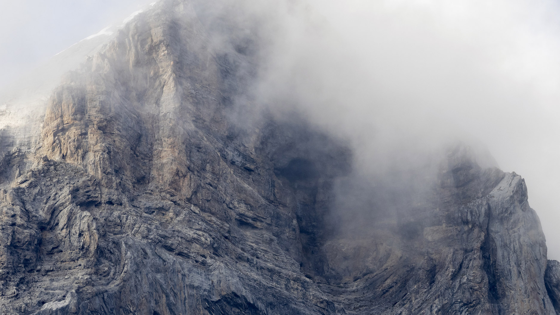 términos de escalada en roca: un peñasco atmosférico