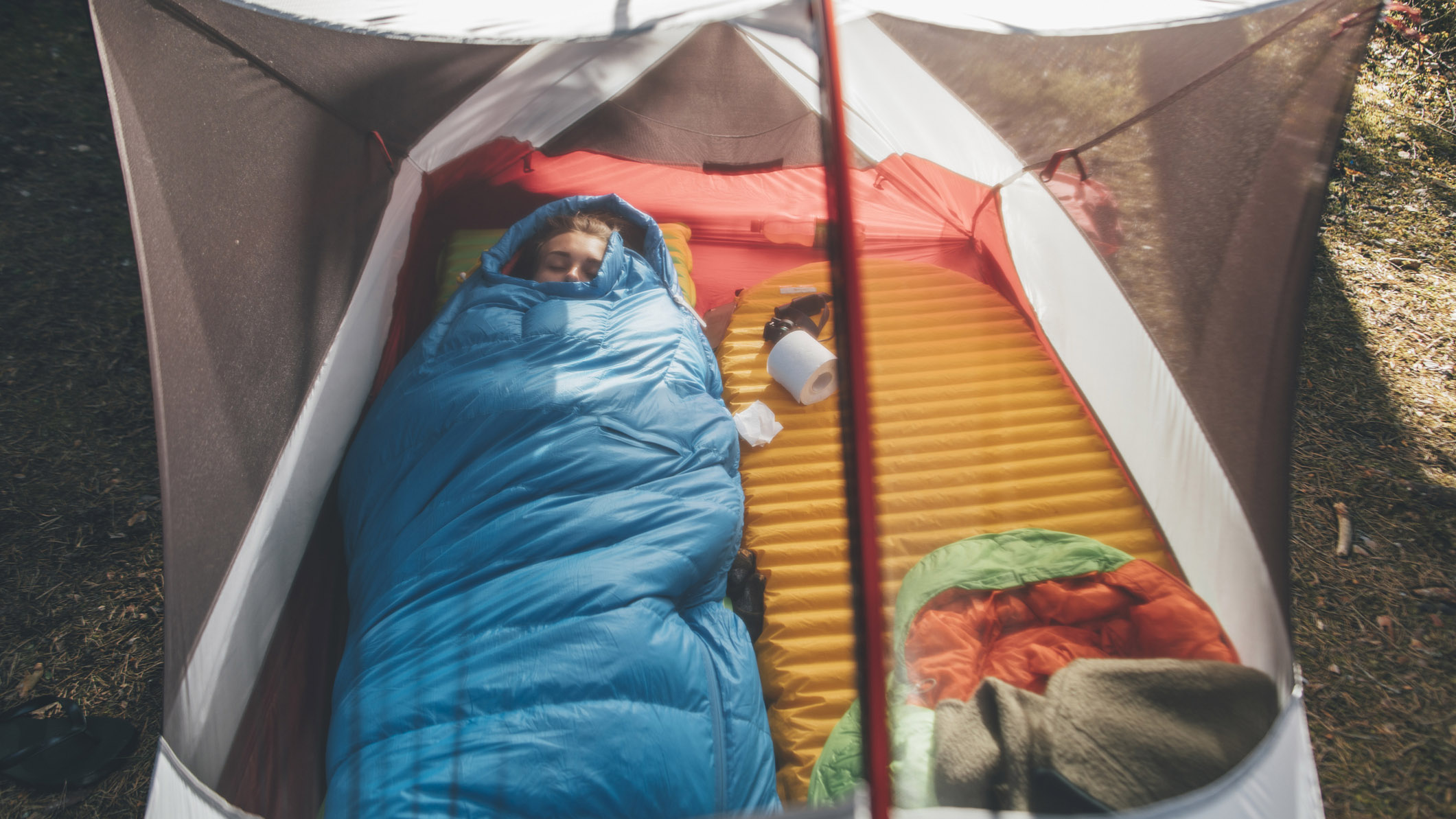 almohadilla de dormir vs colchón de aire
