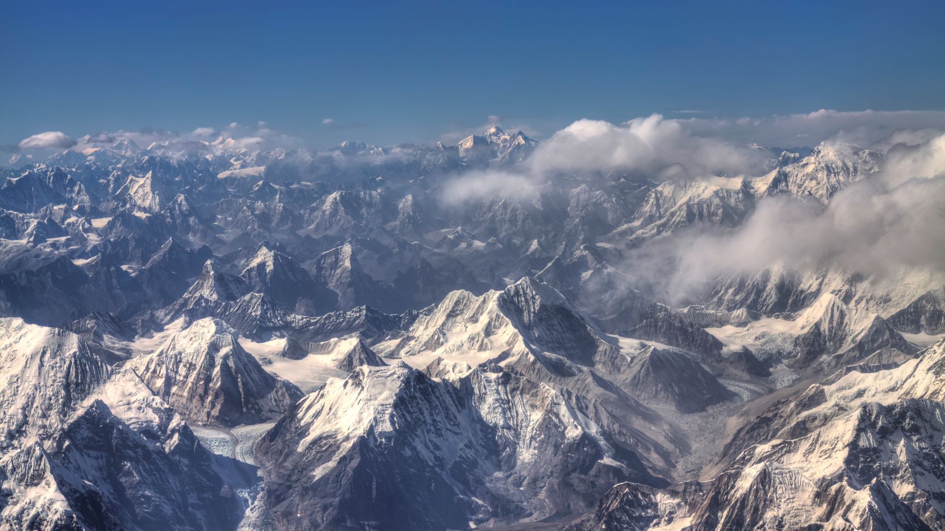 Una vista del Himalaya desde la cima del Everest