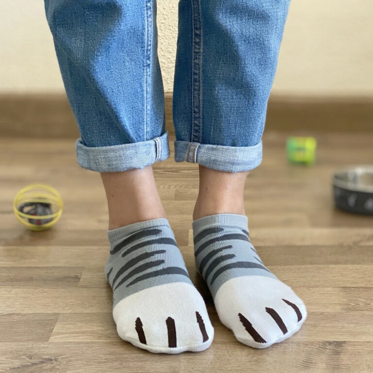 ¿Llevas calcetines con los pies de gato?