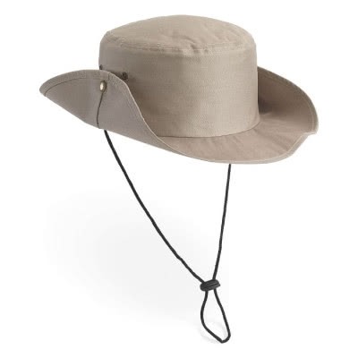 Por qué deberías comprar un sombrero para tus aventuras al aire libre