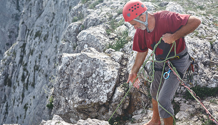 ¿Qué es la escalada tradicional?  Nuestra guía de escalada en roca estándar