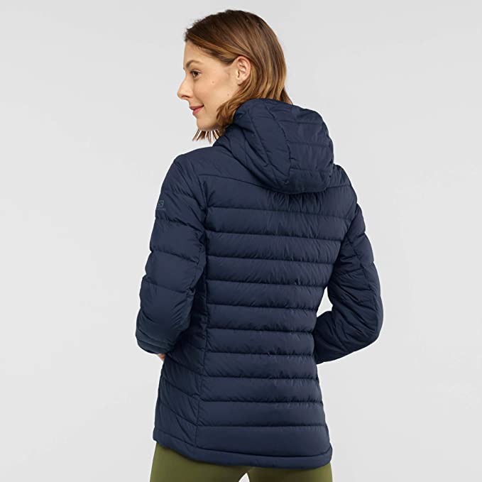 Revisión de la chaqueta de mujer Salomon Transition Hooded Down: una cómoda chaqueta de plumas para caminatas lentas€
€