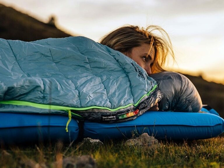 Tipos de sacos de dormir: qué forma te da el mejor sueño