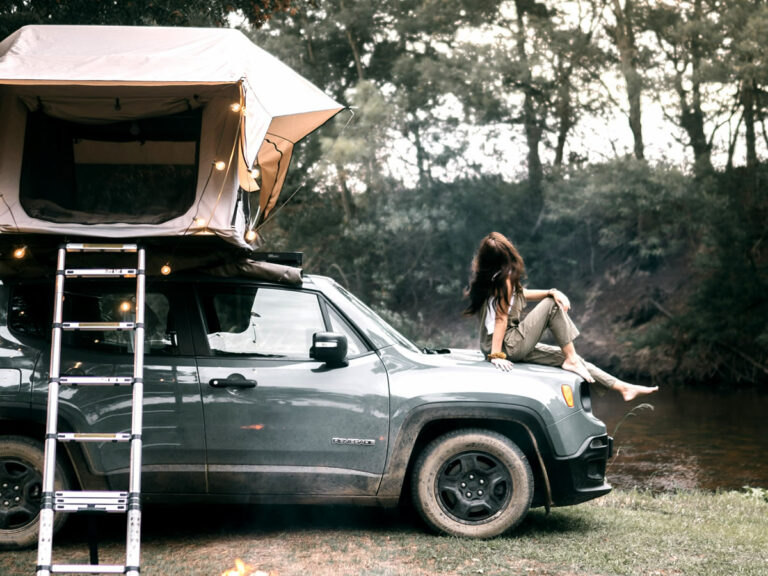 Cómo acampar en tu coche: 6 consejos para acampar sobre ruedas