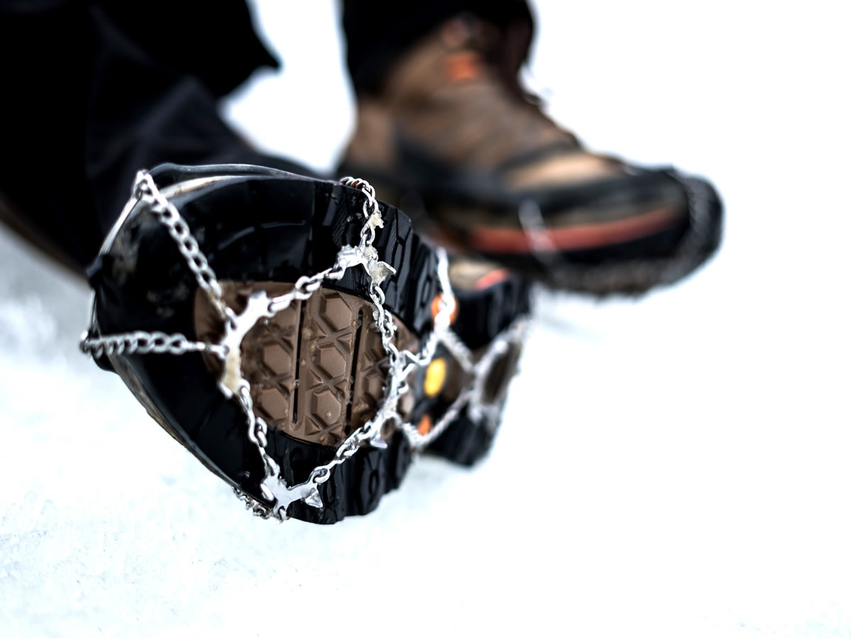  Cimkiz - Crampones para nieve / hielo, tracción,  antideslizantes, 19 picos de acero inoxidable, protección, multiuso, para  uso con calzado, para mujeres, hombres, niños : Deportes y Actividades al  Aire Libre